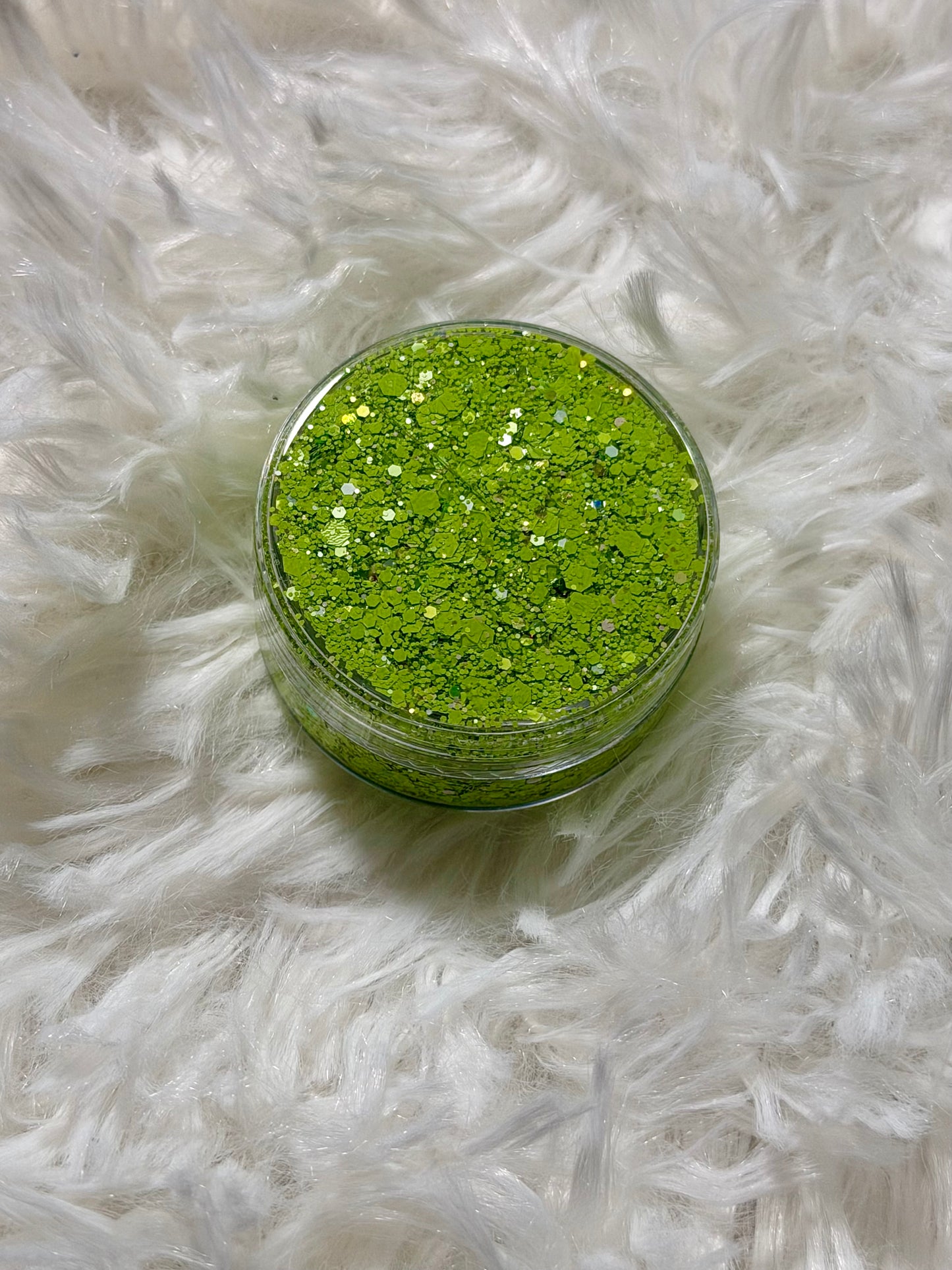 G-R-E-E-N Green🐸