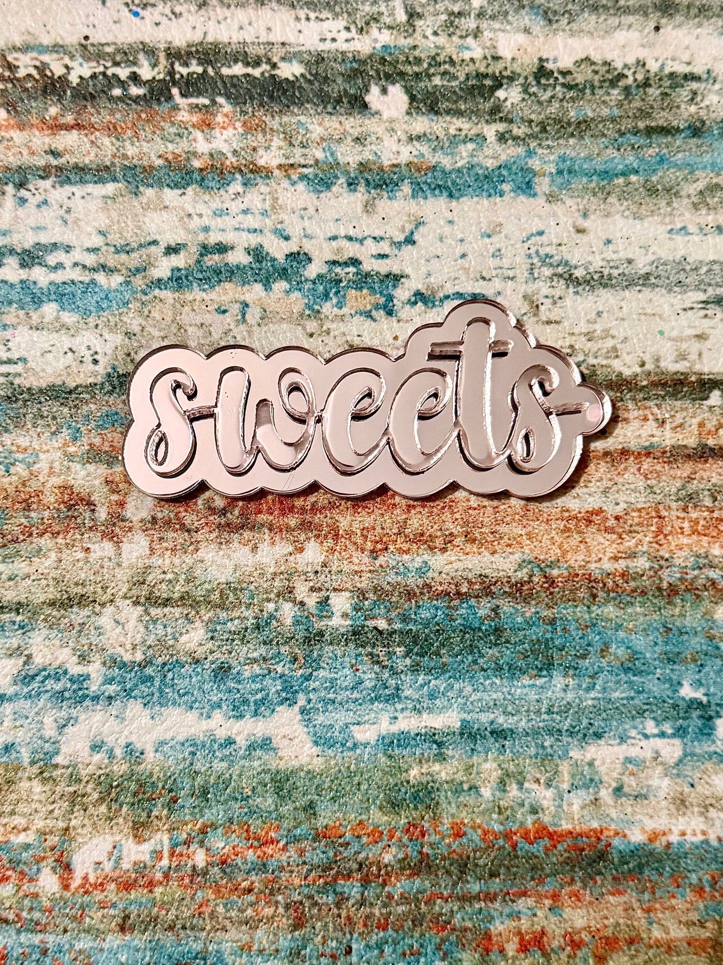 “Rose Gold mirror with Rose Gold mirror name”