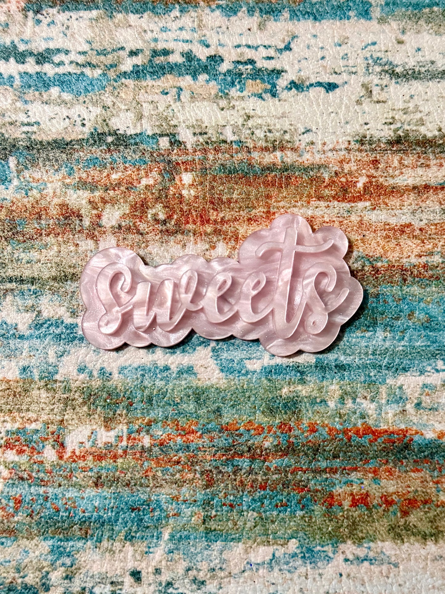 “Baby Pink Pearl with Baby Pink Pearl name” name clip