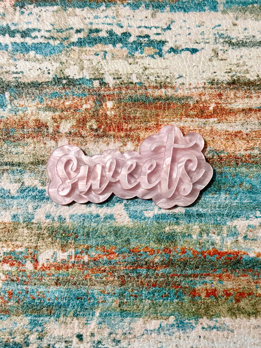 “Baby Pink Pearl with Baby Pink Pearl name” name clip
